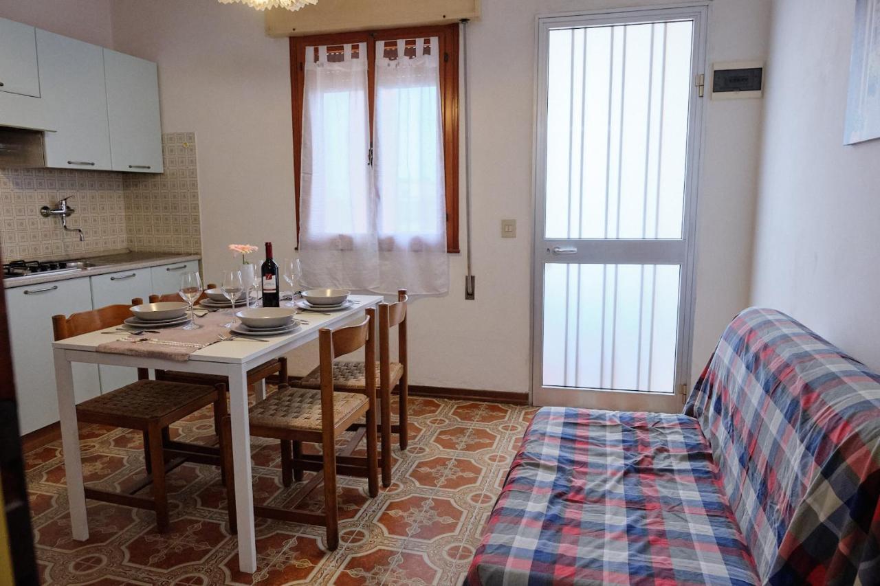 Peaceful Flat With Direct Beach Access Rosolina Mare Esterno foto